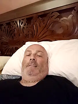 Alexis Bull online show from 19, 9, 2025