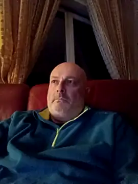 Alexis Bull online show from 27, 3, 2026