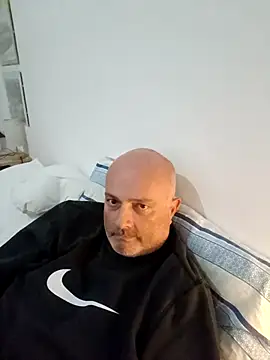 Alexis Bull online show from 21, 11, 2025