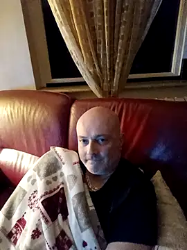 Alexis Bull online show from 8, 1, 2026