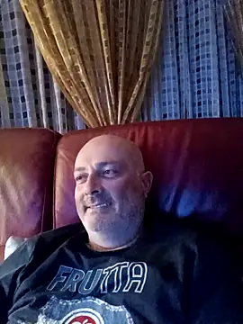 Alexis Bull online show from 22, 11, 2025