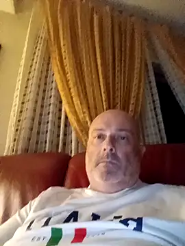 Alexis Bull online show from 27, 9, 2025