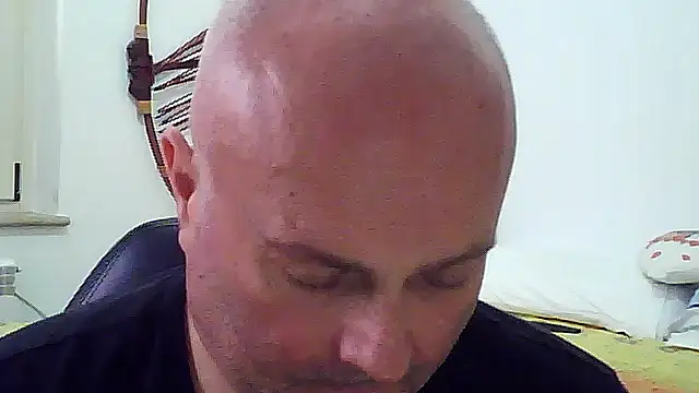 Alexis Bull online show from 19, 5, 2026