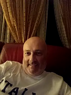 Alexis Bull online show from 26, 9, 2025