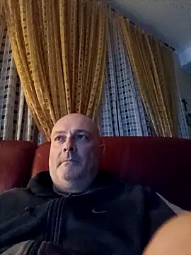 Alexis Bull online show from 22, 10, 2025