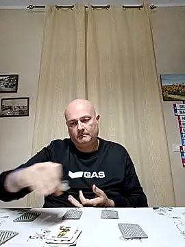 Alexis Bull online show from 21, 12, 2025