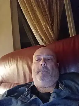 Alexis Bull online show from 16, 5, 2026