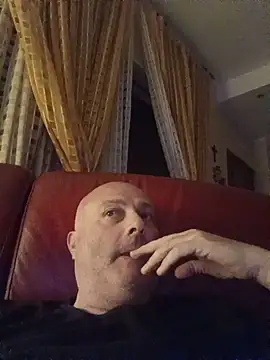 Snapshot of Alexis_Bull chatting on 4, 6, 2026 Alexis Bull online show from 4, 6, 2026
