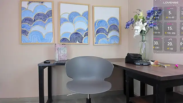 andrea xoe  online show from 5, 11, 2025