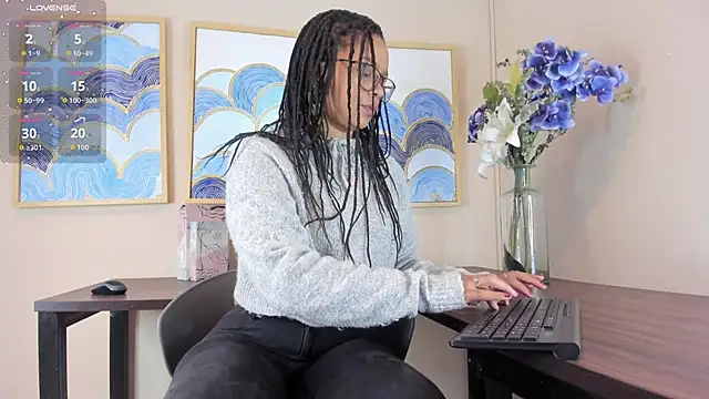 andrea xoe  online show from 24, 11, 2025