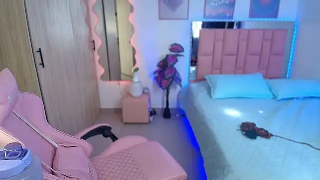 lunesweet online show from 24, 9, 2025