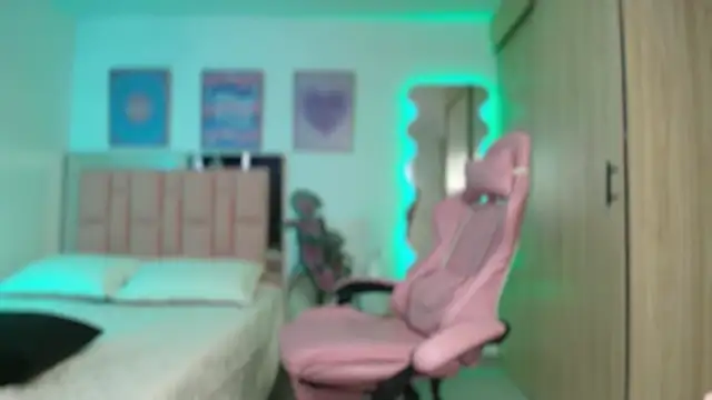 lunesweet online show from 10, 9, 2025