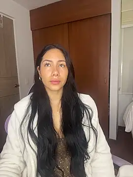 ArianaReynoldss online show from 4, 3, 2026