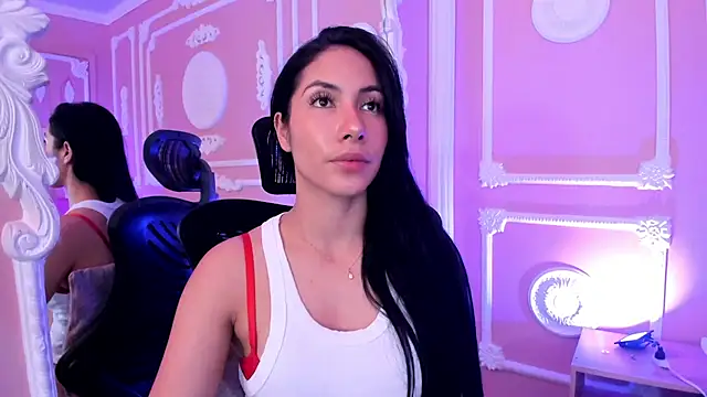 ArianaReynoldss online show from 30, 10, 2025