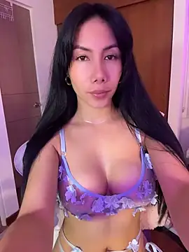 Snapshot of ArianaReynoldss chatting on 11, 6, 2026 ArianaReynoldss online show from 11, 6, 2026