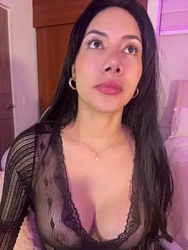 Snapshot of ArianaReynoldss chatting on 9, 7, 2026 ArianaReynoldss online show from 9, 7, 2026