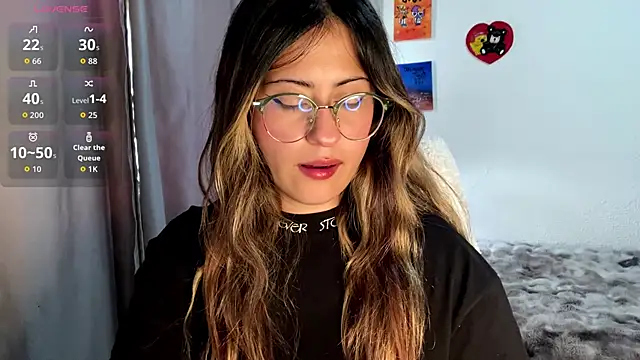 emma  bell  online show from 10, 9, 2025