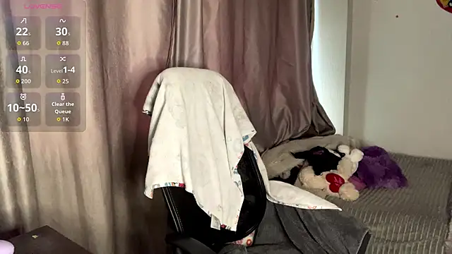 emma  bell  online show from 28, 9, 2025