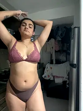 Snapshot of carlafox05 chatting on 17, 12, 2025 carlafox05 online show from 17, 12, 2025