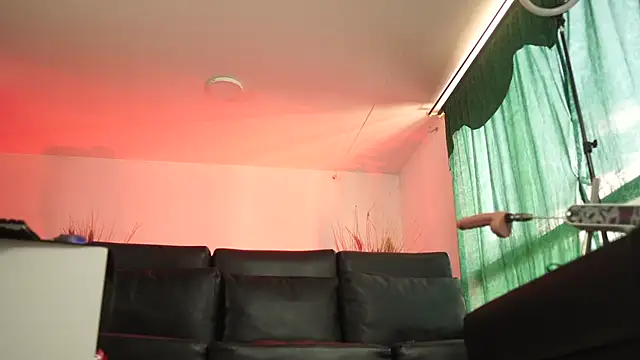 bonniie 98  online show from 18, 10, 2025