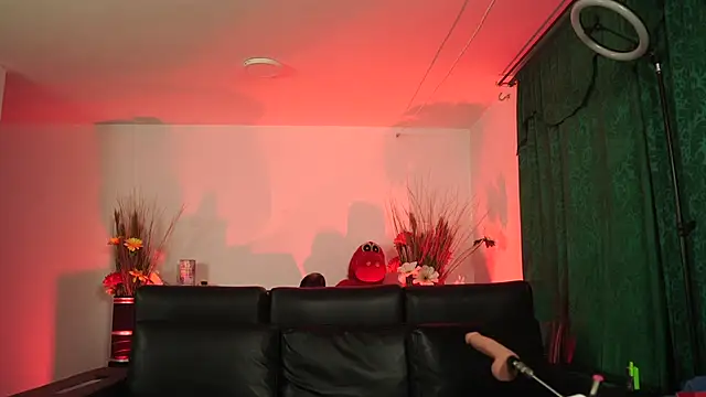 bonniie 98  online show from 13, 12, 2025