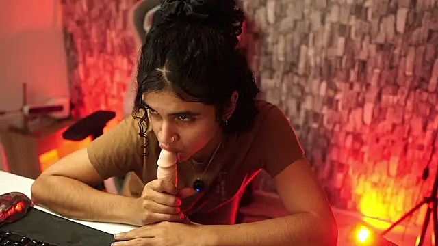 bonniie 98  online show from 24, 3, 2026