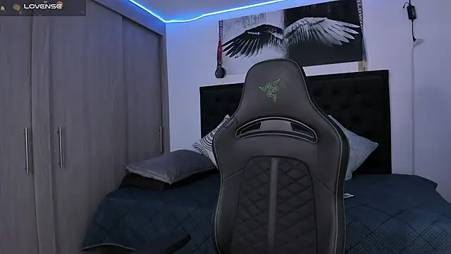 santi aesthetic online show from 19, 9, 2025