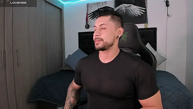 santi aesthetic online show from 23, 9, 2025