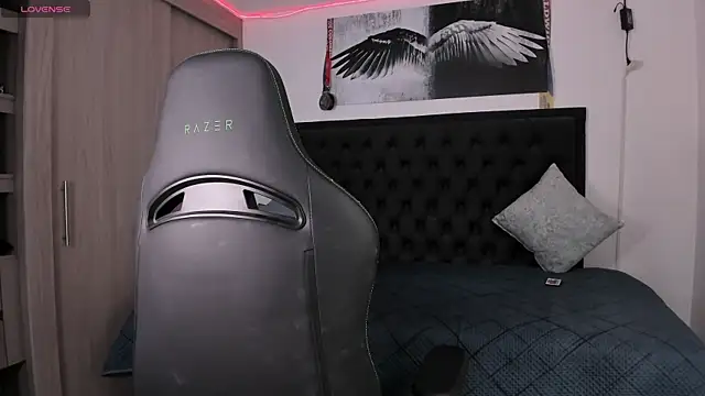 santi aesthetic online show from 22, 9, 2025