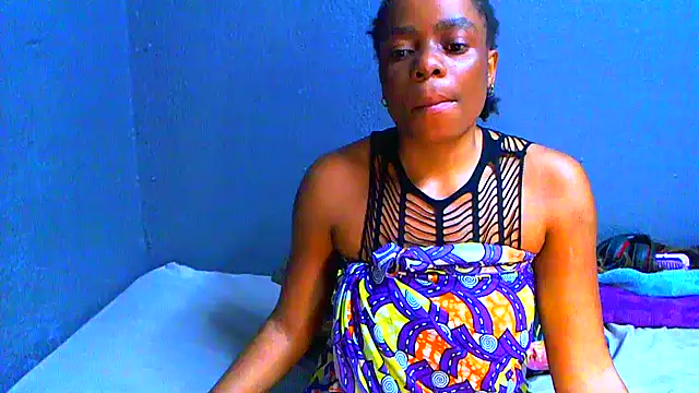 SMALLBOOBSXX online show from 11, 6, 2026