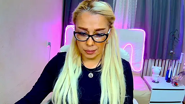 KatrinaCharm online show from 11, 9, 2025