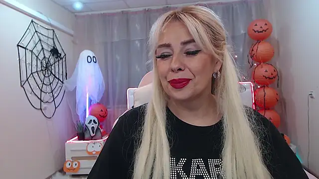 KatrinaCharm online show from 13, 10, 2025