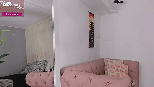 MelanieMiller  online show from 24, 10, 2025