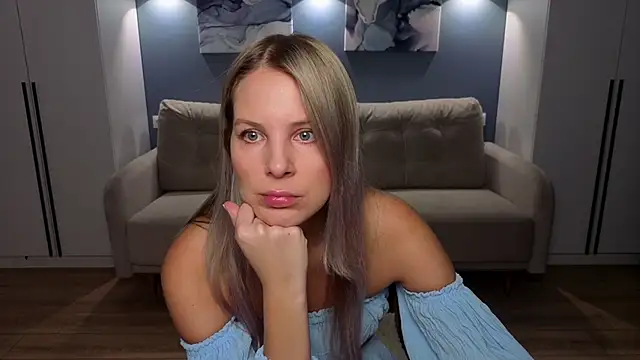 MelanieBennett online show from 1, 12, 2025