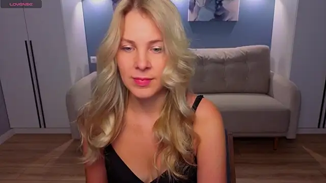 MelanieBennett online show from 17, 6, 2026
