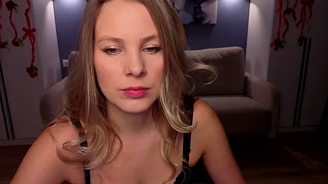 MelanieBennett online show from 15, 2, 2026