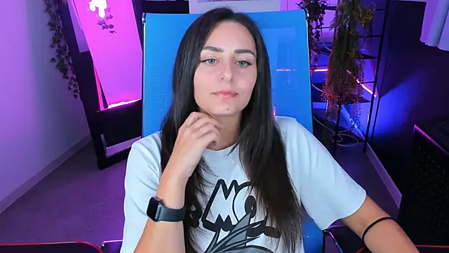 Snapshot of ValeriiMills chatting on 8, 9, 2025 ValeriiMills online show from 8, 9, 2025