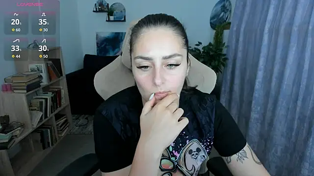 Snapshot of ValeriiMills chatting on 25, 5, 2026 ValeriiMills online show from 25, 5, 2026