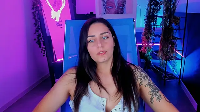 Snapshot of ValeriiMills chatting on 12, 9, 2025 ValeriiMills online show from 12, 9, 2025