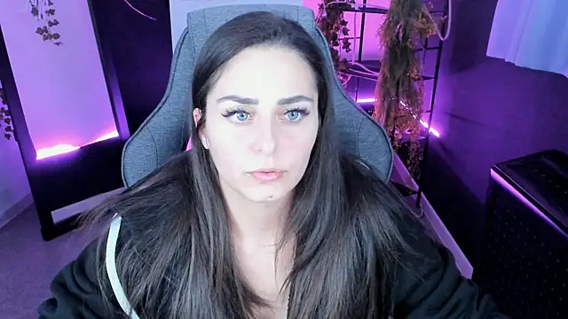 Snapshot of ValeriiMills chatting on 15, 10, 2025 ValeriiMills online show from 15, 10, 2025