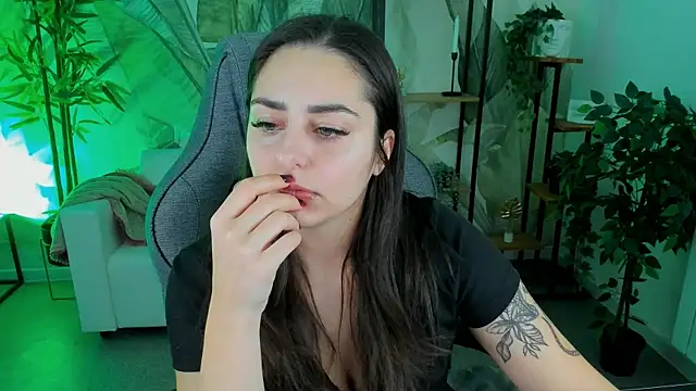 ValeriiMills online show from 7, 1, 2026