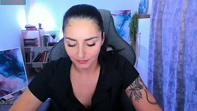 Snapshot of ValeriiMills chatting on 29, 9, 2025 ValeriiMills online show from 29, 9, 2025