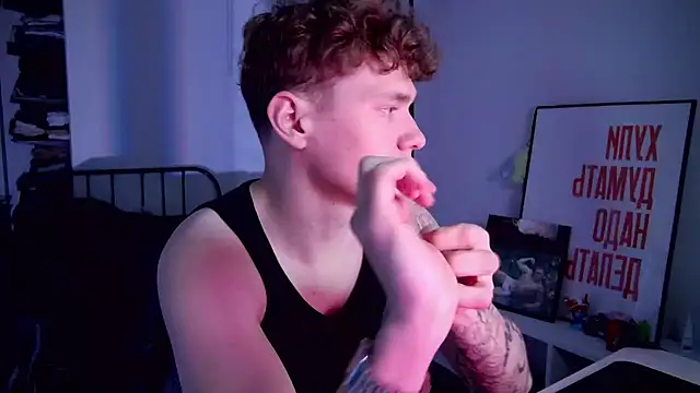 Snapshot of DanyDavis chatting on 22, 9, 2025 DanyDavis online show from 22, 9, 2025