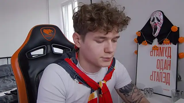 Snapshot of DanyDavis chatting on 29, 10, 2025 DanyDavis online show from 29, 10, 2025