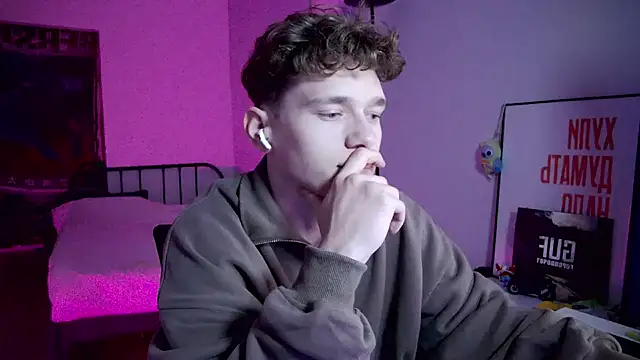 Snapshot of DanyDavis chatting on 19, 9, 2025 DanyDavis online show from 19, 9, 2025