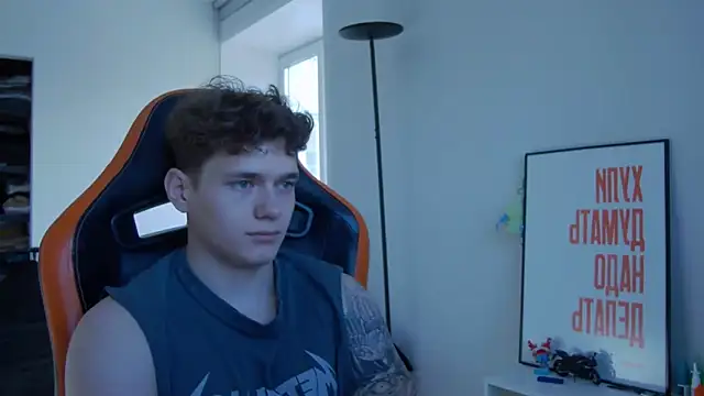 Snapshot of DanyDavis chatting on 10, 10, 2025 DanyDavis online show from 10, 10, 2025