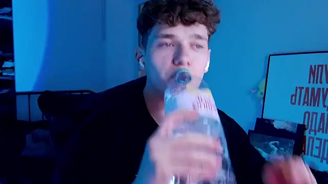 Snapshot of DanyDavis chatting on 29, 9, 2025 DanyDavis online show from 29, 9, 2025