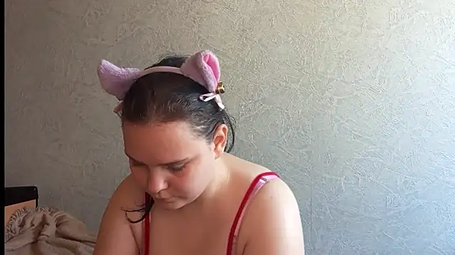 SweetPiggyx online show from 9, 5, 2026