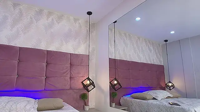 Jenna-Mitchell online show from 22, 9, 2025