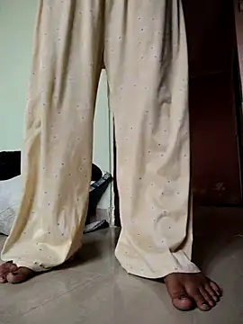 Snapshot of Desi_Bhabi_01 chatting on 4, 11, 2025 Desi Bhabi 01 online show from 4, 11, 2025